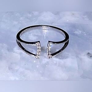 Ring White Diamond Sterling .925 Marked India Sz 6 Stunning!